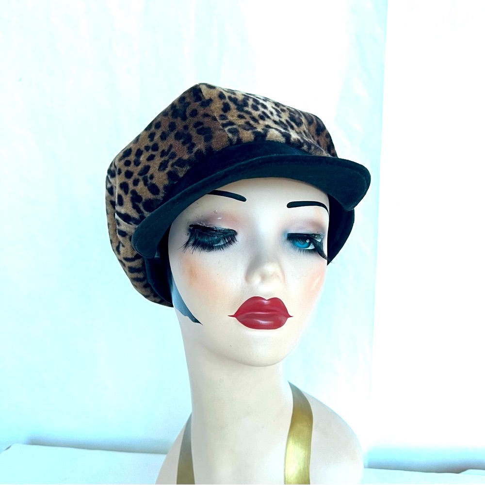 Vintage Women’s Faux Leopard Fall/Winter Newsboy Cap Hat Size S/M - Picture 3 of 15